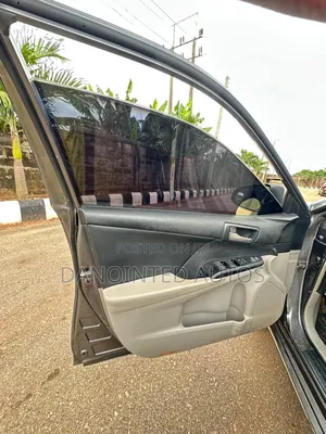 Toyota Camry LE 4dr Sedan (2.5L 4cyl 6A) 2012 Gray