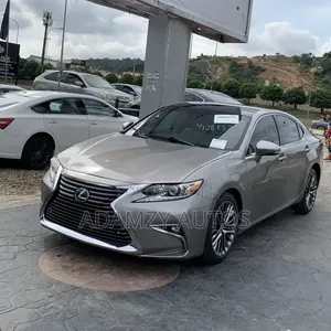 Lexus ES 2017 Gray