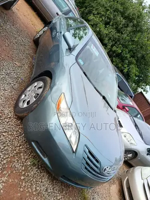 Toyota Camry LE 4dr Sedan (2.4L 4cyl 5A) 2009 Blue