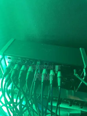 Behringer Xr18