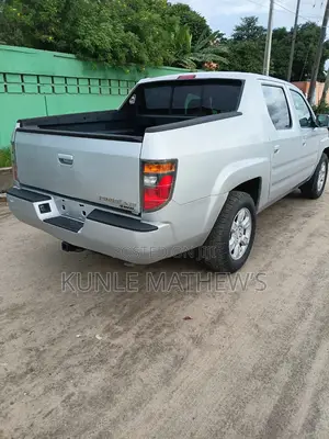 Honda Ridgeline 2006 Silver