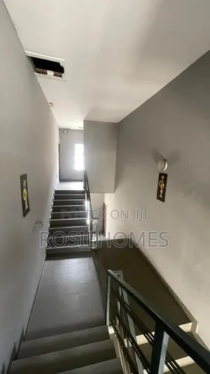 Furnished 3bdrm Duplex in Chevron Drive for rent