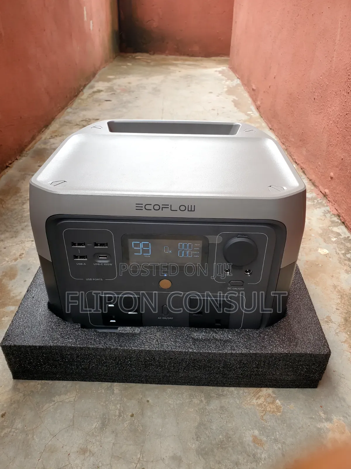 Ecoflow River 2 Max Power Station + 110watts Ecoflow Solar Panel