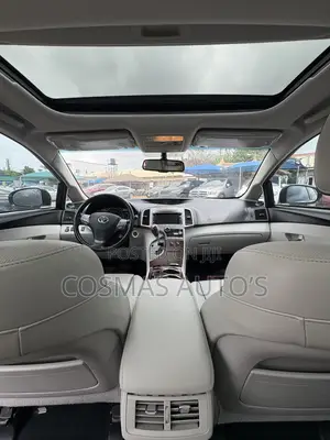 Toyota Venza 2011 Silver