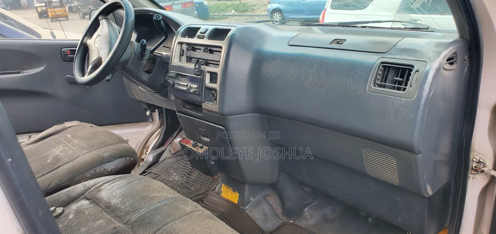 Toyota HiAce 2005 White