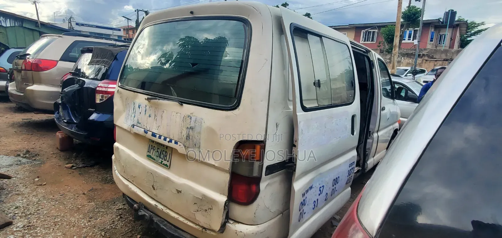 Toyota HiAce 2005 White