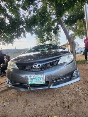 Toyota Camry 2014 Gray