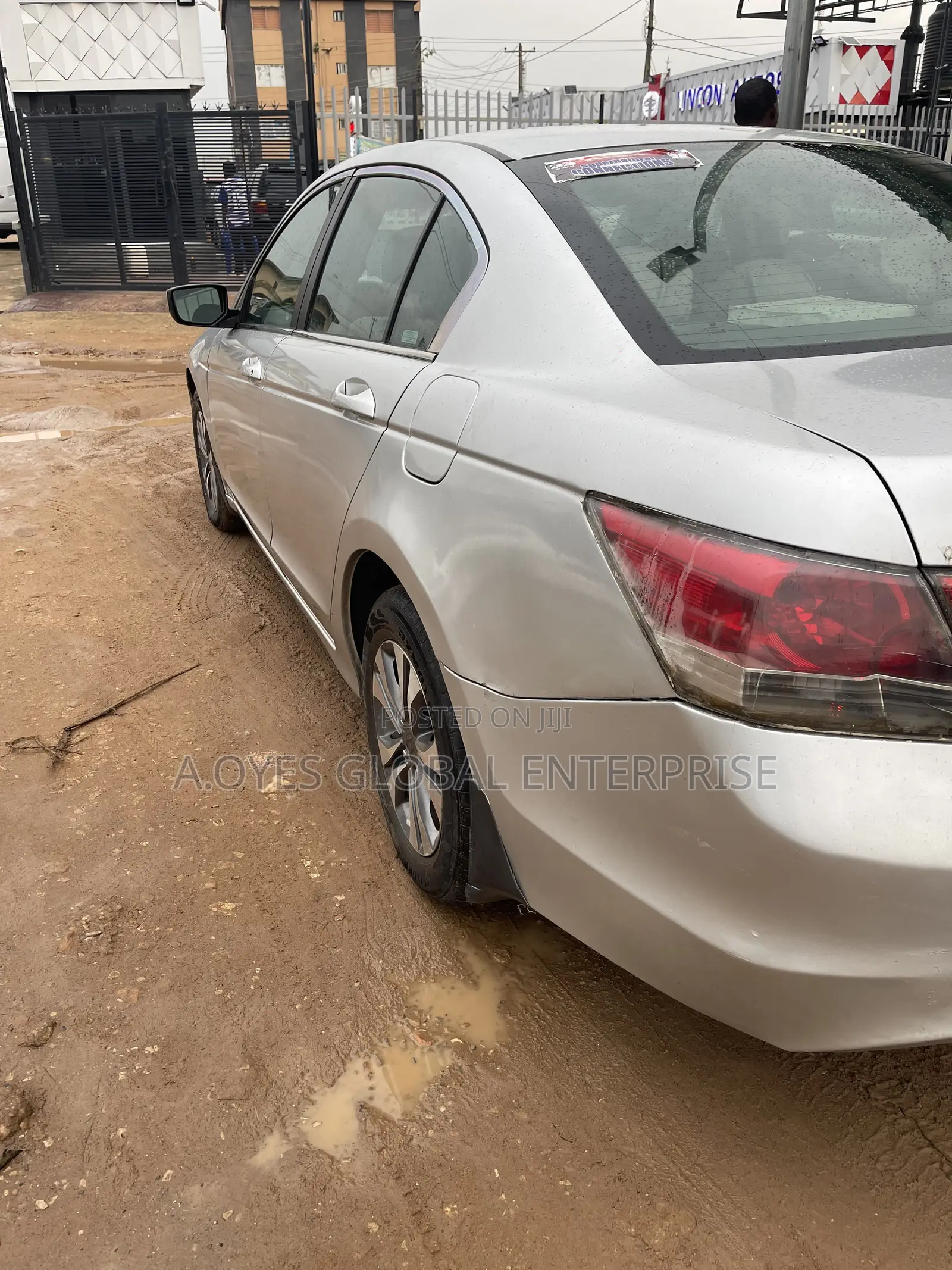 Honda Accord 2011 Silver