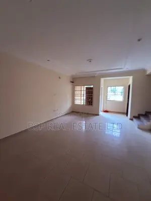 3bdrm Townhouse / Terrace in Wuye for rent