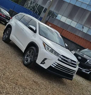 Toyota Highlander Limited Platinum 2019 White