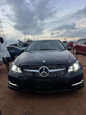 Mercedes-Benz C300 2013 Black