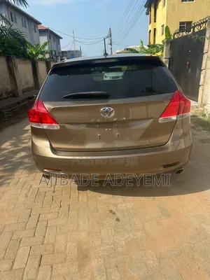 Toyota Venza Limited 2012 Gold