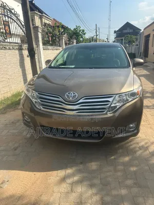 Toyota Venza Limited 2012 Gold