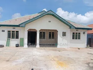 2bdrm Apartment in Ayegun, Akobo for rent