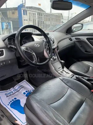 Hyundai Elantra 2013 Red