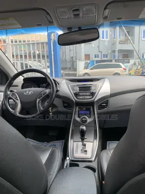 Hyundai Elantra 2013 Red