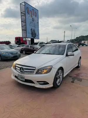 Mercedes-Benz C300 2011 White