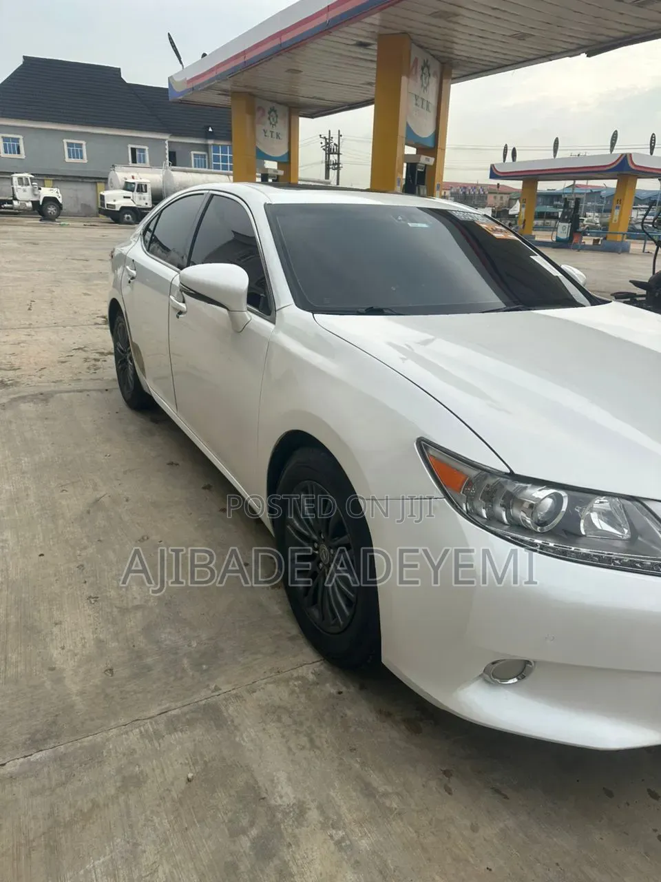 Lexus ES 350 FWD 2013 White