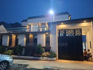 6bdrm Duplex in Zone E, Apo Resettlement for sale