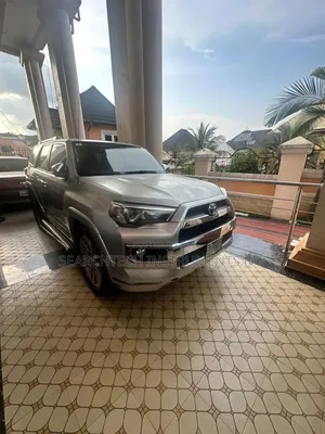 Toyota 4-Runner 2012 Silver
