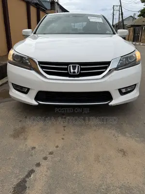 Honda Accord EX-L w/Navigation 4dr Sedan (2.4L 4cyl CVT) 2015 White