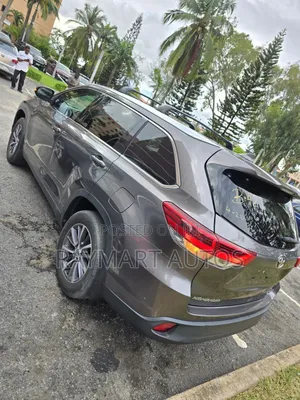 Toyota Highlander 2019 Gray