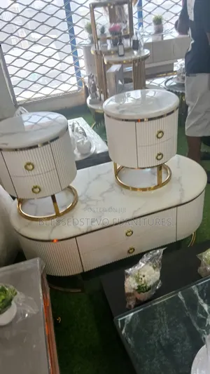 Center and 2 Side Stool Marble