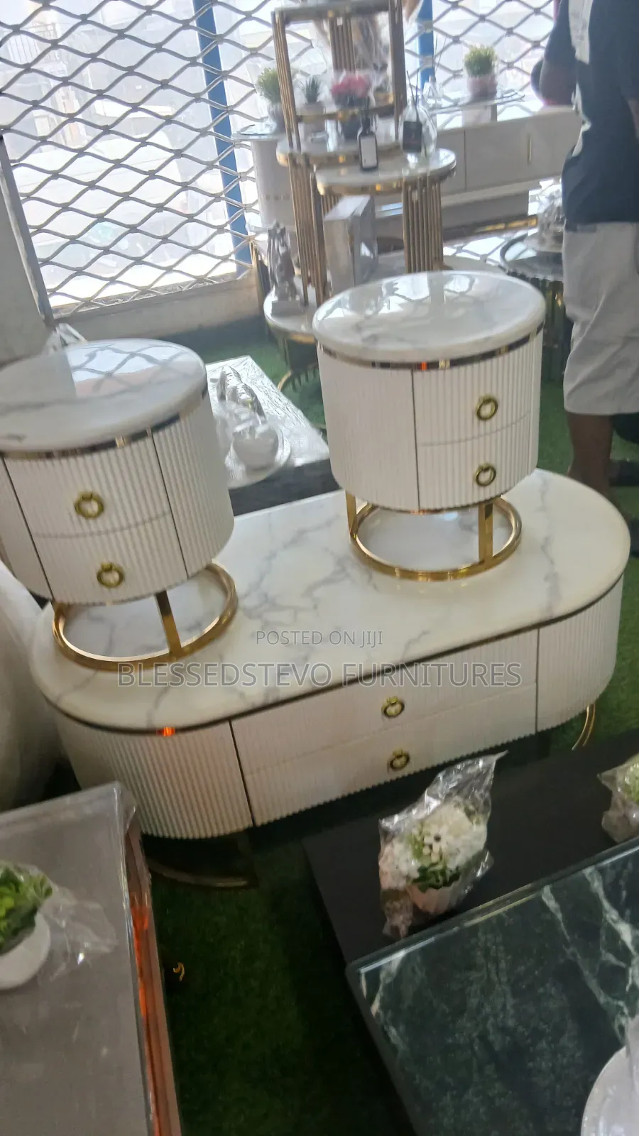 Center and 2 Side Stool Marble