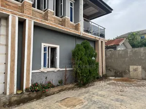 3bdrm Apartment in Magboro, Obafemi-Owode for rent