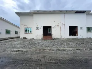 3bdrm Bungalow in Awoyaya for sale