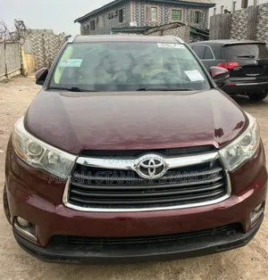Toyota Highlander Limited 4dr SUV AWD (3.5L 6cyl 6A) 2014