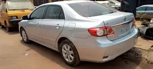 Toyota Corolla 2012 Silver