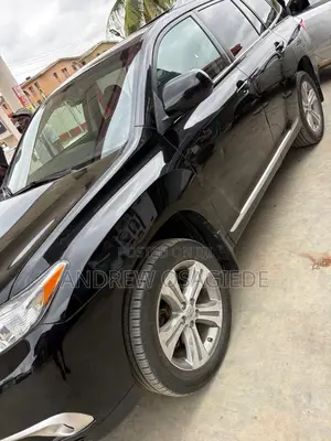 Toyota Highlander SE 2012 Black