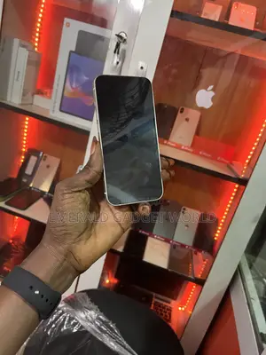 Apple iPhone 13 128 GB White