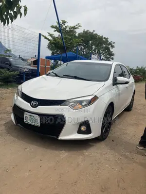 Toyota Corolla 2015 White