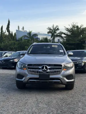Mercedes-Benz GLC-Class 2019 Gold