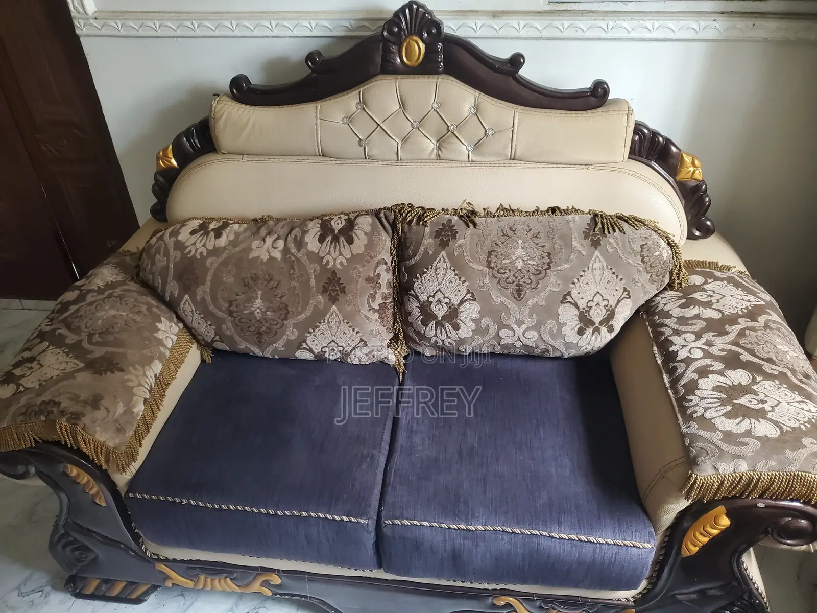 Royal Chair