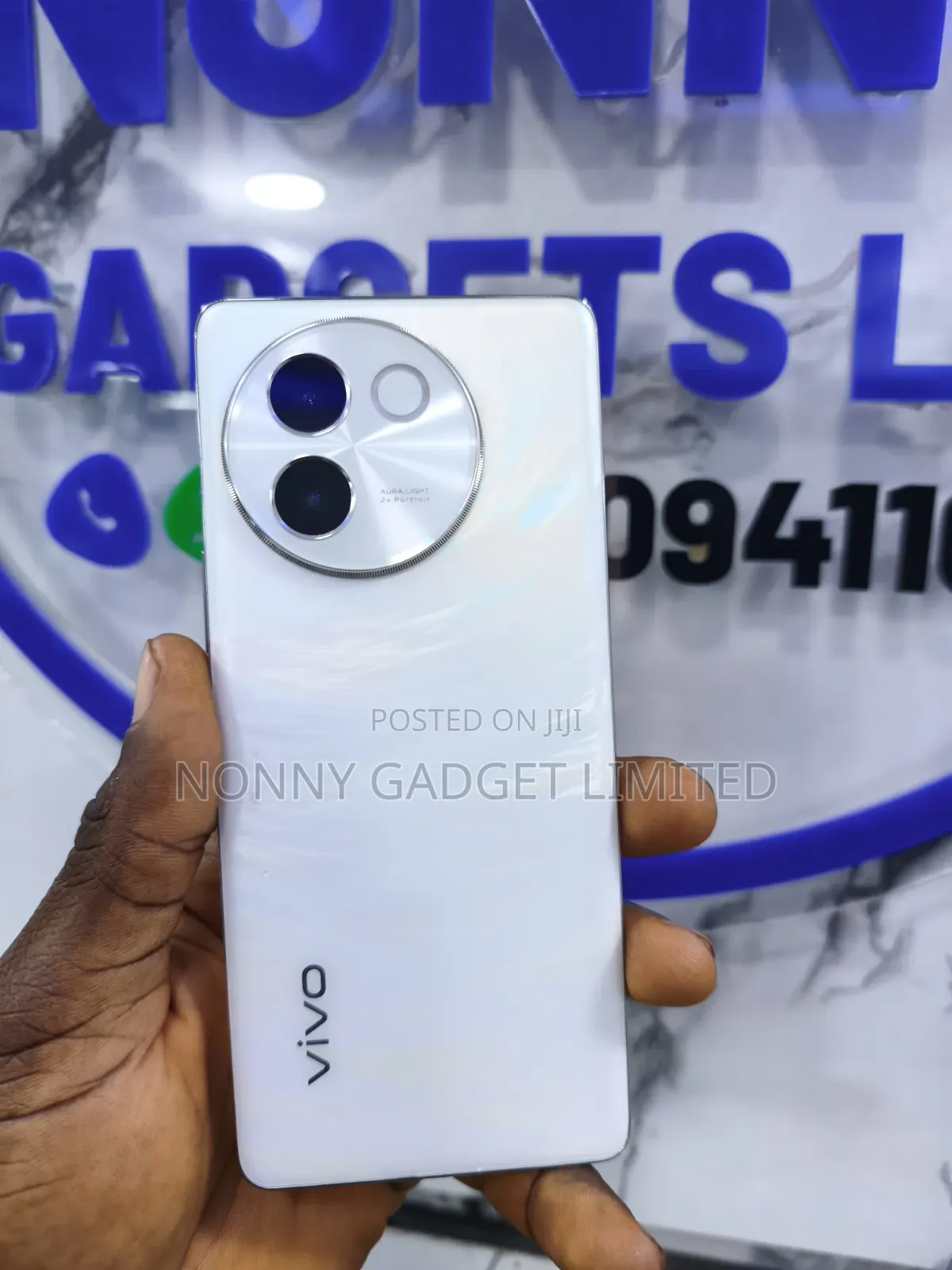 Vivo V30e 256 GB White
