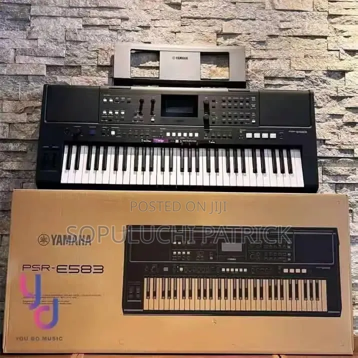 583 Yamaha Keyboard