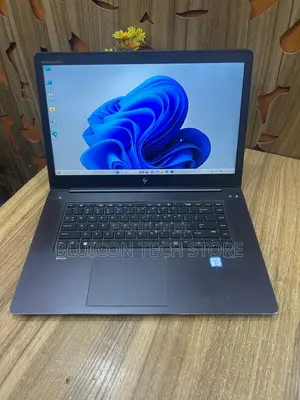 Laptop HP ZBook Studio G4 16GB Intel Core i7 SSD 512GB