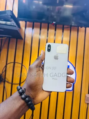 Apple iPhone X 64 GB White