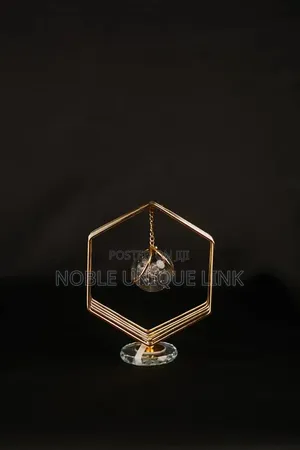 Decorative Figurines Statue