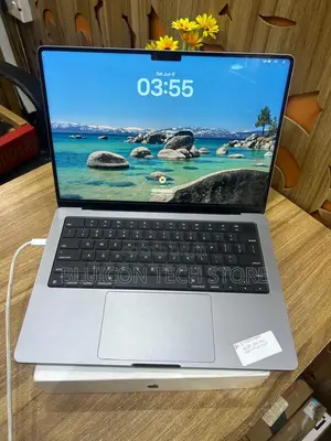 Laptop Apple MacBook Pro 2021 M1 32GB Apple M1 Pro SSD 512GB