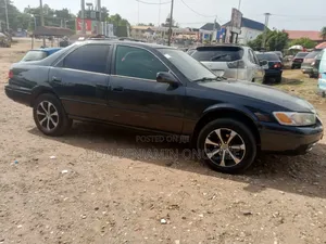 Toyota Camry 2002 Gray
