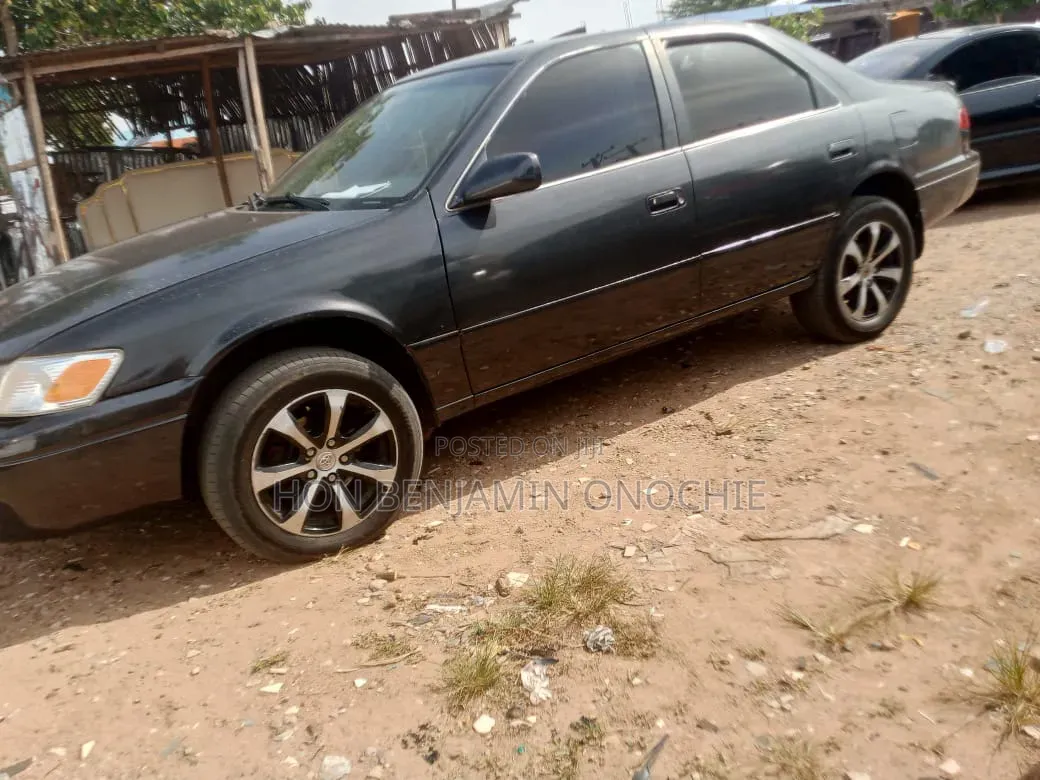 Toyota Camry 2002 Gray