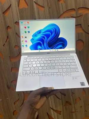 Laptop Dell XPS 13 7390 16GB Intel Core i7 SSD 256GB