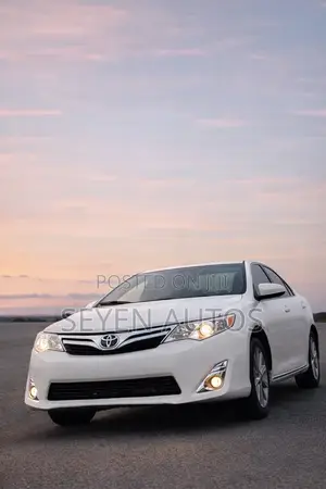 Toyota Camry L 4dr Sedan (2.5L 4cyl 6A) 2014 White