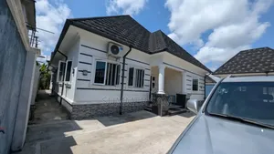 5bdrm Bungalow in Osongama Estate, Uyo for sale