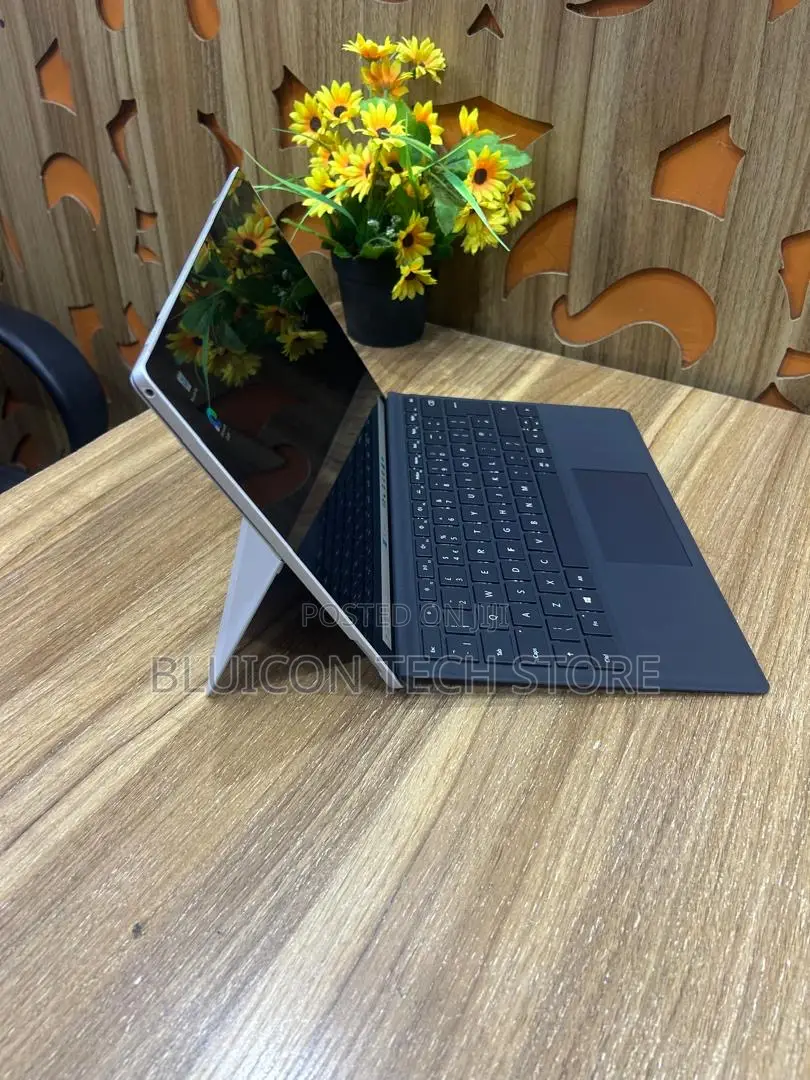 Laptop Microsoft Surface Pro 7+ 16GB Intel Core i7 SSD 256GB