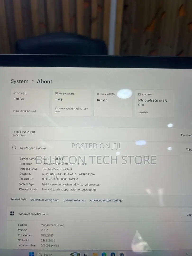 Microsoft Surface Pro X 16GB Qualcomm Snapdragon X Plus SSD 256GB